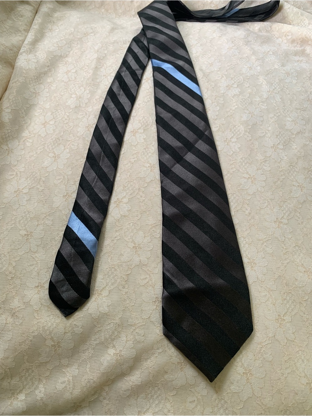 Apt 9 Mens Tie Black Charcoal Grey Light Blue Diagonal Striped Silk Blend 60”